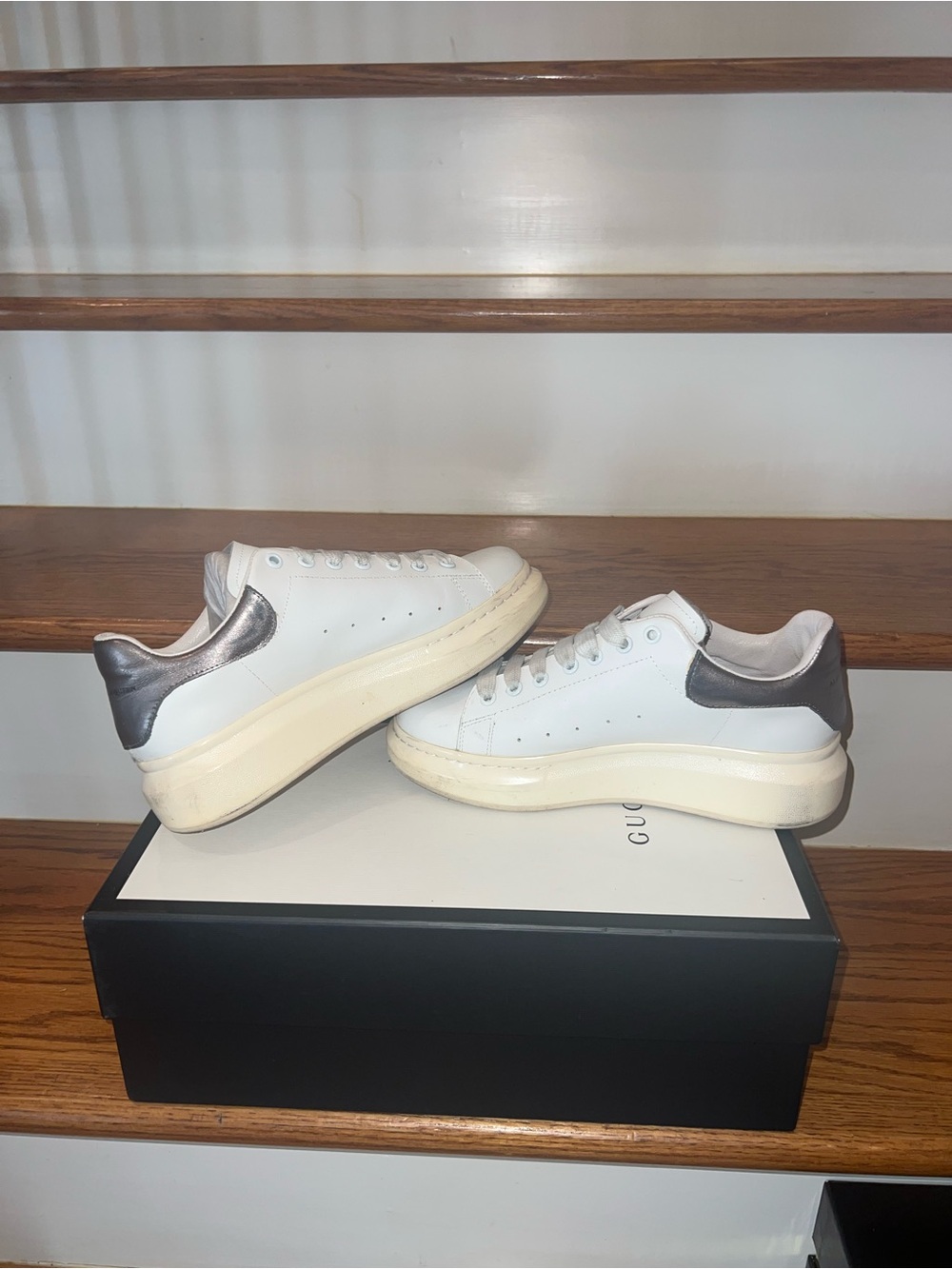 Alexander McQueen Unisex Sneakers Silver Heel, 100% Authentic Size 39, Great